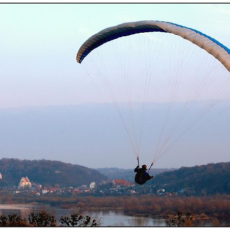Hotel Kazimierski Zdroj ยาโนเวียซ ภายนอก รูปภาพ