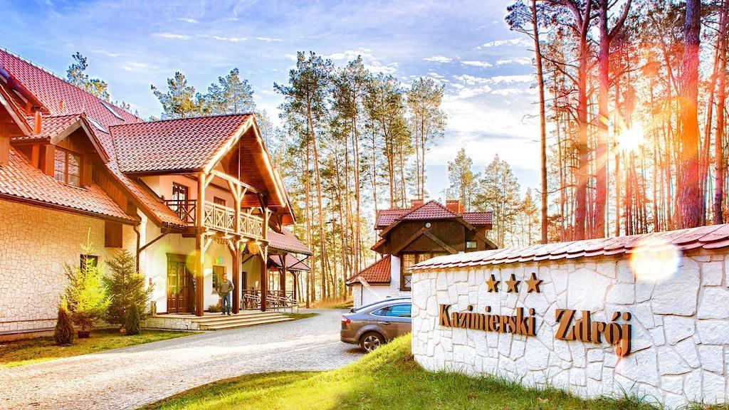 Hotel Kazimierski Zdroj ยาโนเวียซ ภายนอก รูปภาพ
